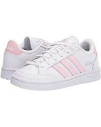 adidas Grand Court Se Sneaker in White 