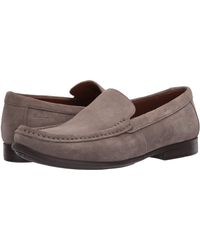 claude plain clarks