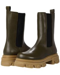echoe platform chelsea boot steve madden