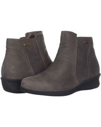 aravon fairlee ankle boot