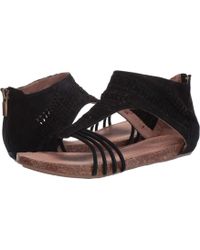 me too shoes sandals