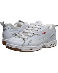 globe tennis shoes