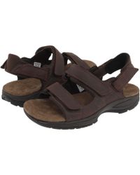 dunham flip flops