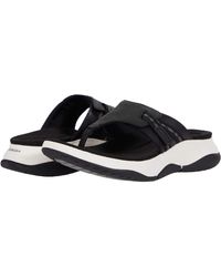clarks flip flops clearance