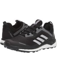 adidas terrex all black