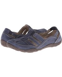haley stork sport flat