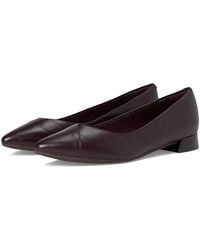 Clarks - Natalyn Wish Flat Shoes 6 D - Lyst