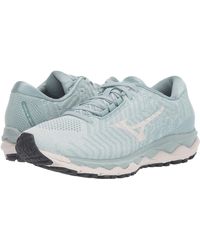 new balance 1080v6 bruin