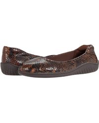 easy spirit gabbie slip on flats