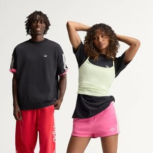 Adidas Adisignature 3 Stripes T-Shirt