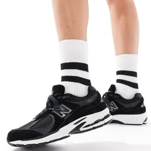 New Balance Black 2002 Trainers