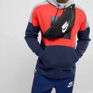 Nike – Klassische Gürteltasche in Schwarz für Herren