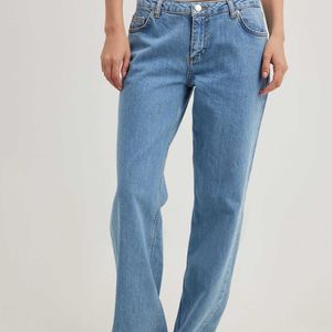 NA-KD Blue Low Waist Jeans