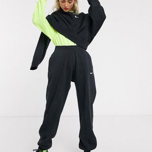 Nike Blau – Trend – Locker geschnittene Fleece-Trainingshose mit engen Bündchen