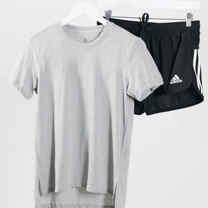 Adidas - t-shirt da allenamento grigia di Adidas Originals in Grigio