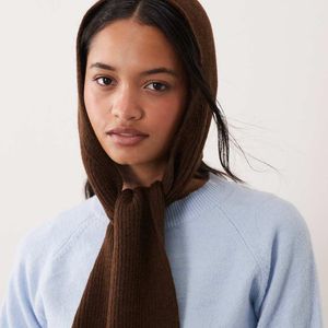Glamorous Blue Hooded Triangle Scarf