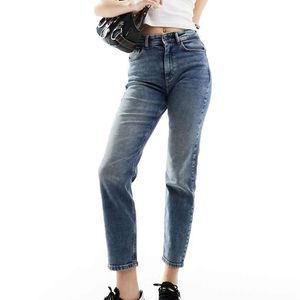 Noisy May Blue Moni High Rise Slim Straight Jeans