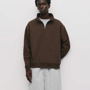 Pull&Bear Brown Basic Quarter-Zip Sweatshirt for men
