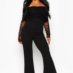 Dobby Mesh Rouched Jumpsuit di Boohoo in Nero