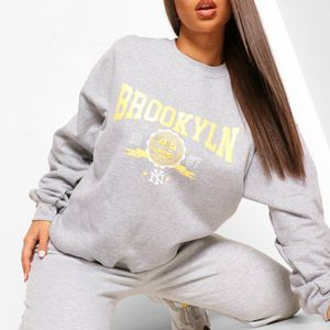 Boohoo Grau Womens Sweatshirt In Übergröße Mit Waschung Und "Brooklyn"-Slogan