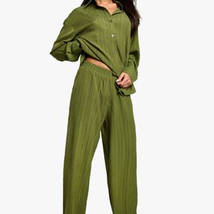 Boohoo Green Woven Crinkle Textured Straight Leg Trouser