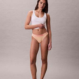 Calvin Klein Maximum Cotton String in het Roze
