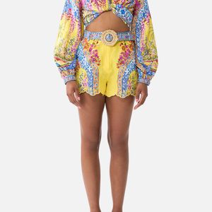 Camilla White Tuck Front Short Sultanahmet Summer