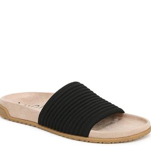 Vionic Black Evie Sandal