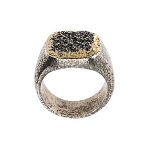 Tobias Wistisen Metallic Grain Effect Chevalière Ring for men