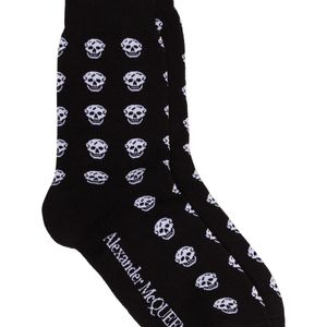 Skull motif socks Alexander McQueen de hombre de color Negro