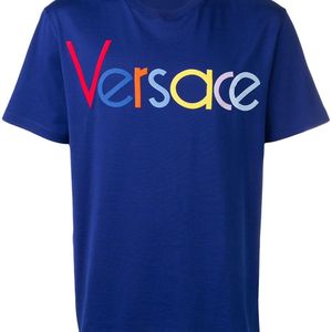 メンズ Versace ロゴ Tシャツ ブルー