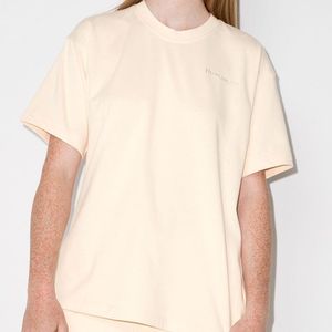 T-shirt Basics con ricamo X Pharrell Williams di Adidas in Neutro