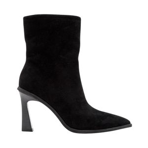Alma En Pena. Black Heeled Boots