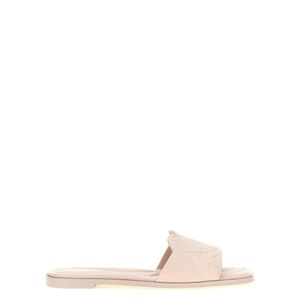 McQueen Natural Sliders