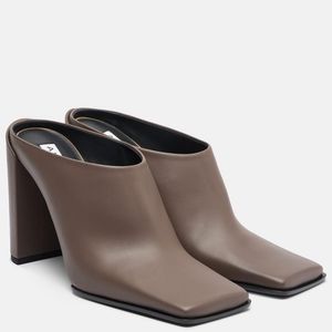 Alaïa Brown Leather Mules