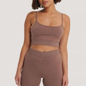 NA-KD Basic Strakke Croptop in het Roze