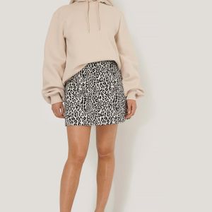 NA-KD Schwarz Leopard Print Mini Skirt