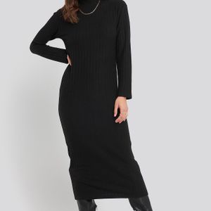 NA-KD Trend High Neck Ribbed Ankle Length Knitted Dress in het Zwart