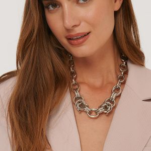 NA-KD Mettallic Accessories Halskette Mit Übergroßer Klobiger Kette