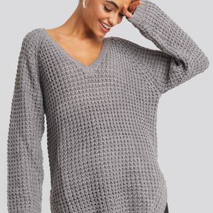 NA-KD Grau V-neck Pineapple Knitted Sweater