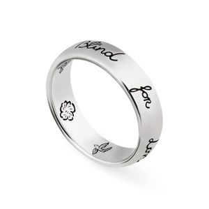 Gucci Metallic Blind For Love Ring