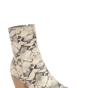 Matisse Natural Caty Western Pointy Toe Bootie