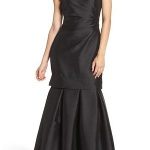 Vince Camuto Black Off The Shoulder Mikado Mermaid Gown