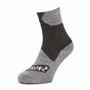 SealSkinz Black Waterproof All Weather Ankle Sock for men