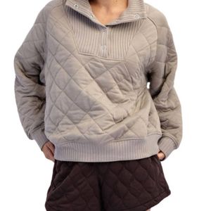 Rae Mode Gray Quilted Snap Pullover