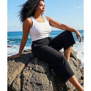 Roman Curve Blue Linen Blend Cropped Trousers