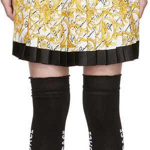 Versace ホワイト バロッコ シグネチャ スカート