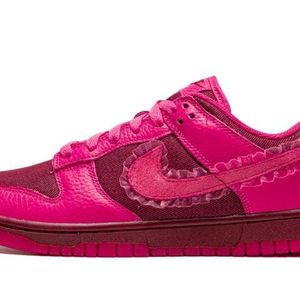 Nike Purple Dunk Low "Valentine's Day" Shoes