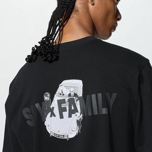 Uniqlo Black Manga Ut Shueisha 100Th Graphic T-Shirt (Spy X Family) for men