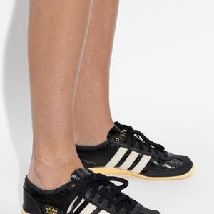 Adidas Originals Black 'Japan Decon W' Sports Shoes